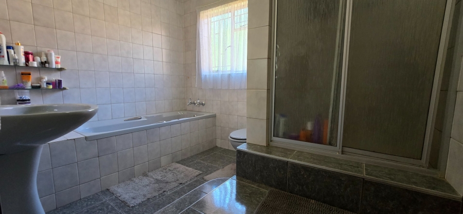 4 Bedroom Property for Sale in Doringkruin North West